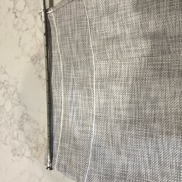 NWOT Club Monaco tweed pencil skirt, size 2. Never washed or worn - Picture 5 of 6